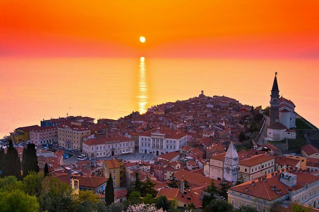 Apartmán Amazing View Pirano Exteriér fotografie